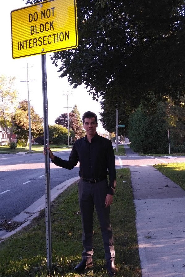 Do Not Block Intersection sign